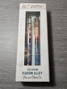 Harry Potter Exploring Diagon Alley Pen And Pencil Set